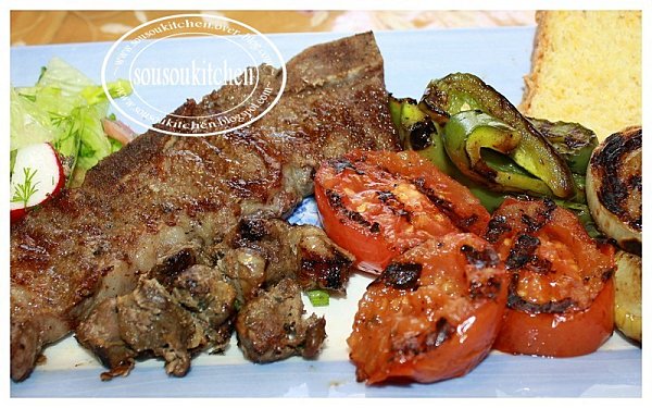 Recette : Côtes de boeuf et légumes grillés Voici un excellent repas à cuire pour l’été qui approche à grands pas. C’est une recette des côtes de boeuf ainsi que des légumes grillés, le tout cuit sur une...