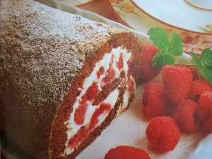 Roulé aux chocolat et aux framboises