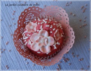 Cupcake fleuri à la framboise