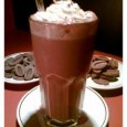 Recette : Chocolat chaud C’est la recette du chocolat chaud, un délice onctueux et sucré à déguster à l’heure du goûter avec des biscuits ou un gâteau. Cette recette peut servir jusqu’à 6 tasses,...