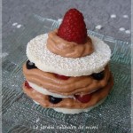 Mille feuille à la mousse au chocolat et fruits rouges
