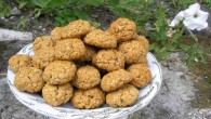 Ce sont de délicieux biscuits tendres à l’avoine et épices. Vous pouvez le servir comme goûter ou en manger lors du petit déjeuner. Voici les ingrédients nécessaires ainsi que les...